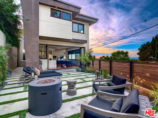 1850 Lucile, Los Angeles, CA 90026