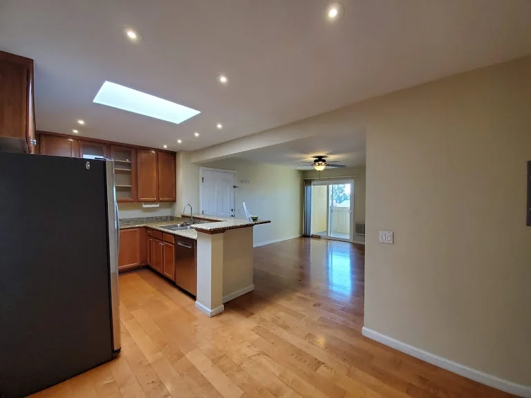 7707 Margerum #209, San Diego, CA 92120