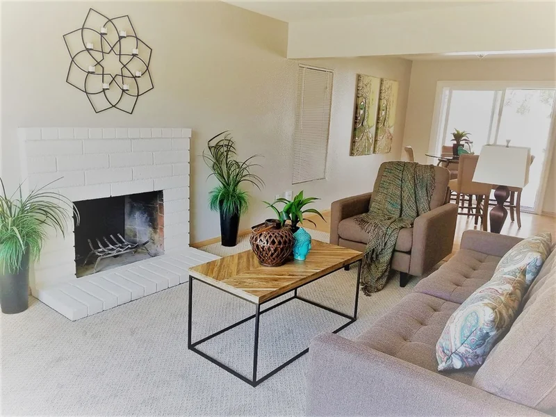 8870 Menkar Rd, San Diego, CA 92126