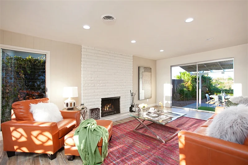 6255 Fernwood Dr, La Mesa, CA 91942