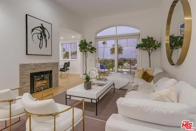 430 Oakhurst #Ph4, Beverly Hills, CA 90210