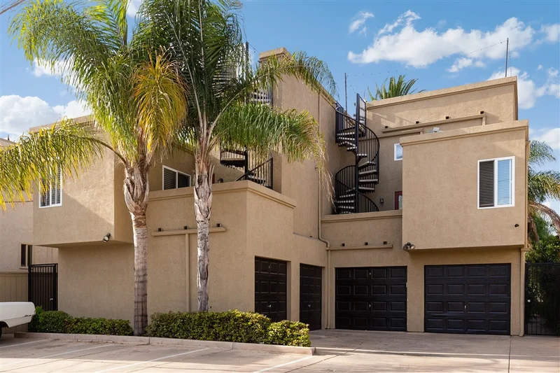 1849 Hornblend St, San Diego, CA 92109