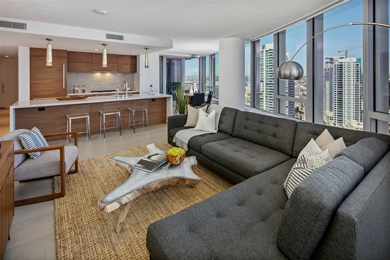 888 E St #2805, San Diego, CA 92101