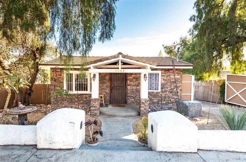 8801 Olive Dr, Spring Valley, CA 91977