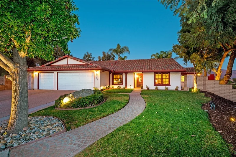 2727 Paseo Potril, Bonita, CA 91902