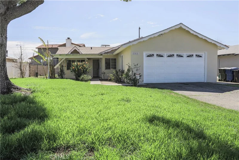 27015 10th, Highland, CA 92346