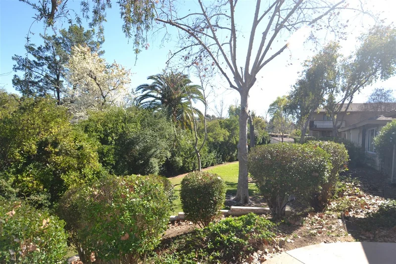 8942 Fletcher Valley Drive, Santee, CA 92071
