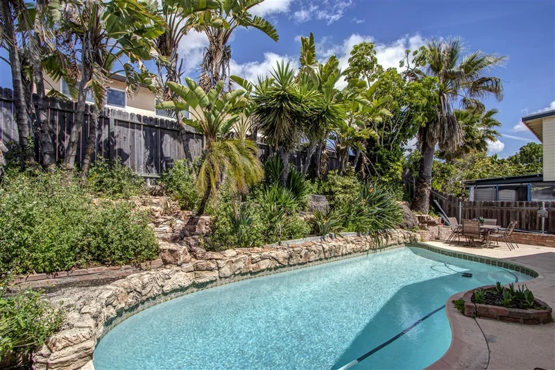 9050 Libra Dr, San Diego, CA 92126