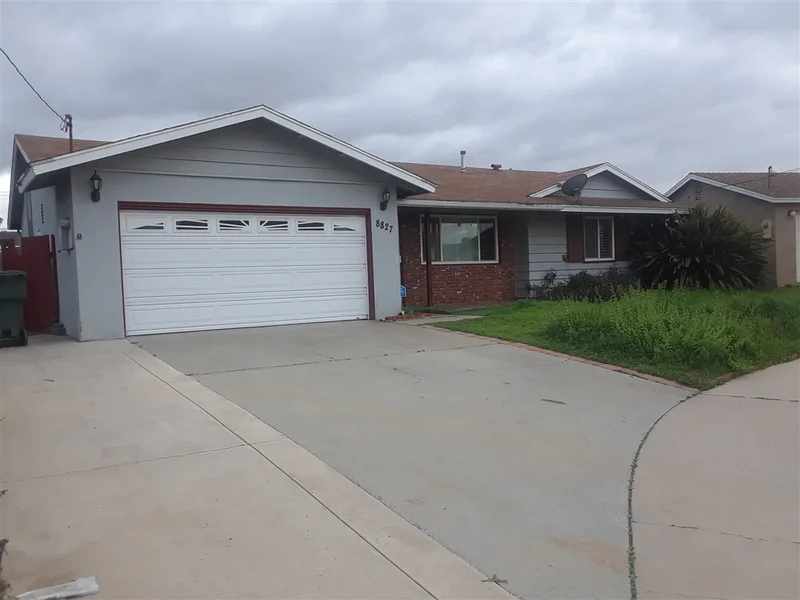 8827 Cara Ct, Spring Valley, CA 91977