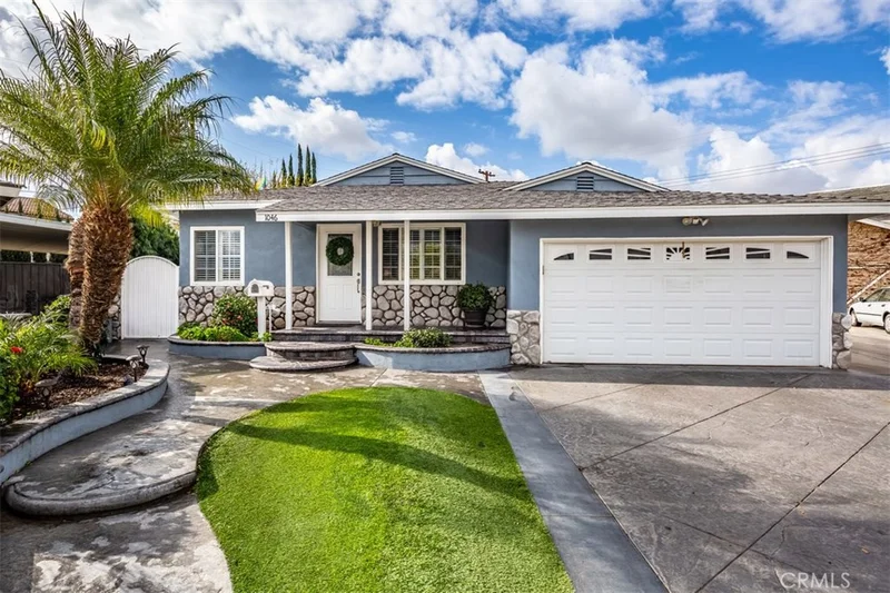 1046 Orange, Orange, CA 92867