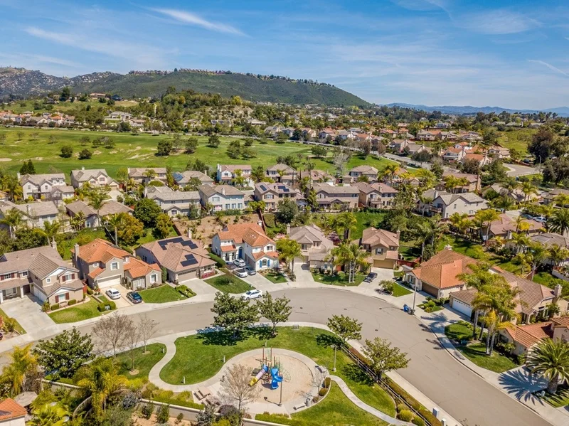 557 Lawndale Pl, San Marcos, CA 92069