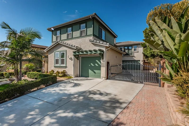 1014 Greenway Rd, Oceanside, CA 92057