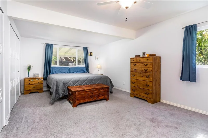 6311 Severin Dr, La Mesa, CA 91942