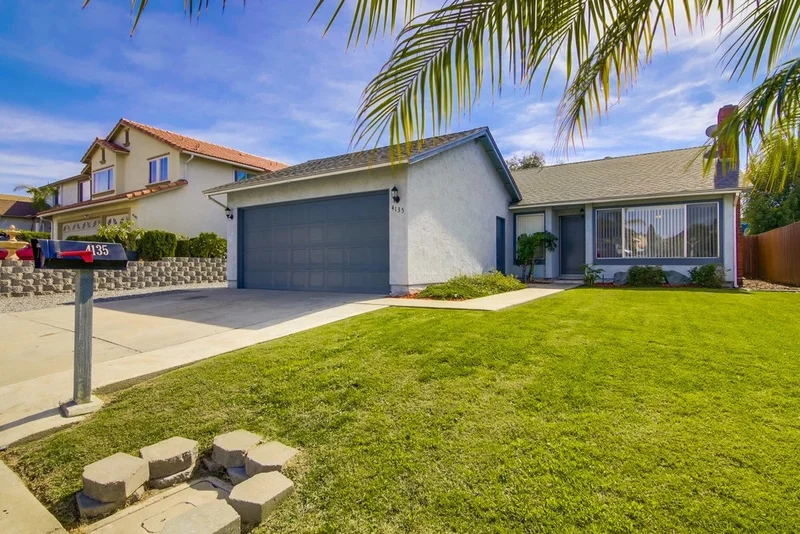 4135 Via Del Bardo, San Ysidro, CA 92173