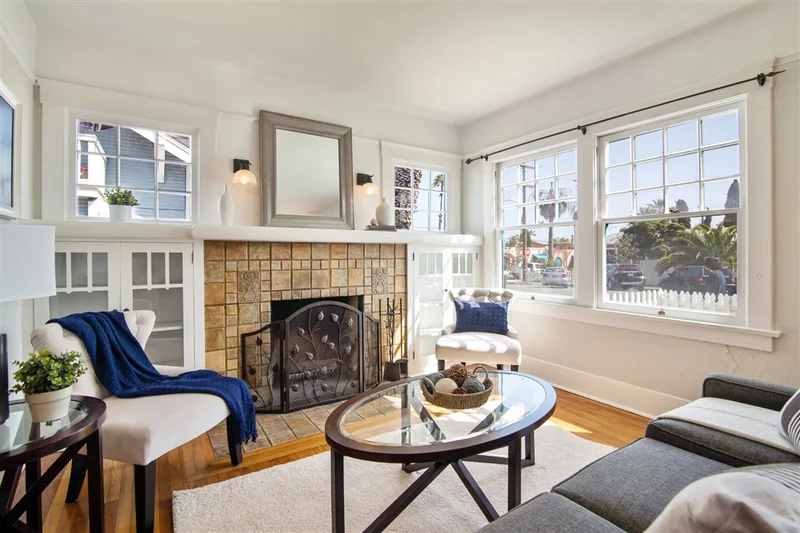 2576 A St, San Diego, CA 92102