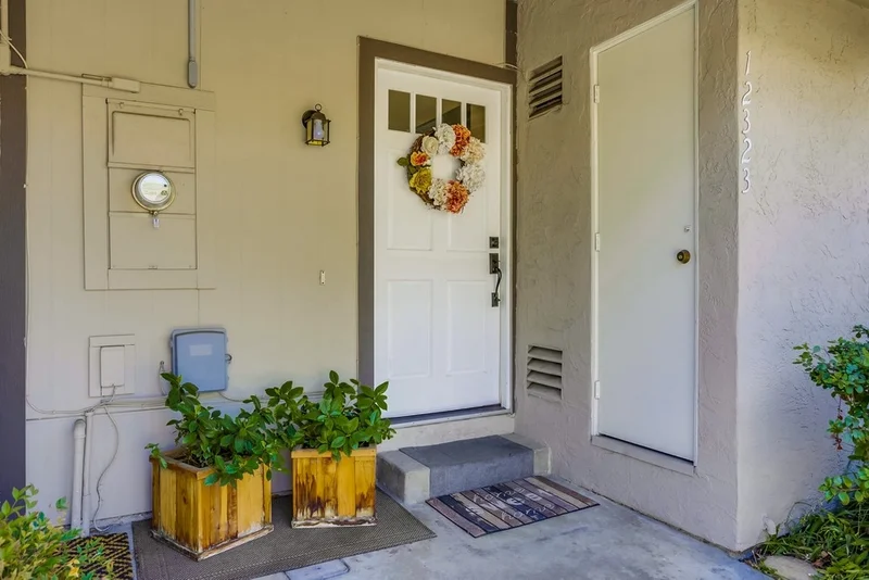 12323 Teri Dr., Poway, CA 92064