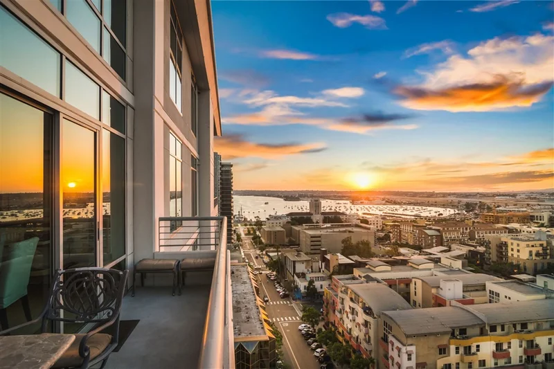 425 Beech St #1755, San Diego, CA 92101