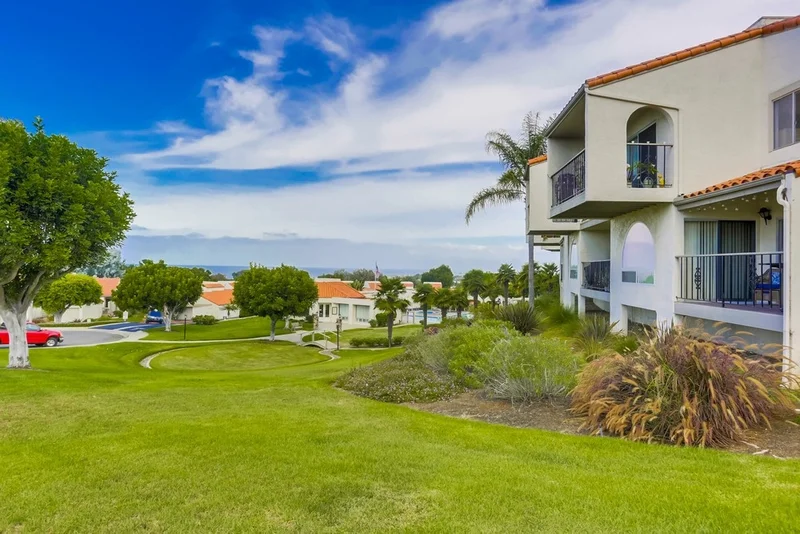 906 Caminito Madrigal #B, Carlsbad, CA 92011