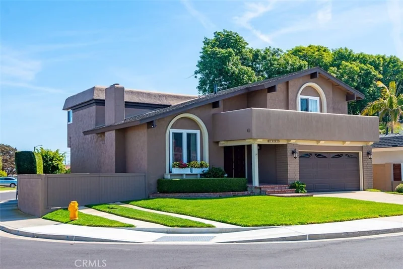 19082 Colchester, Huntington Beach, CA 92646