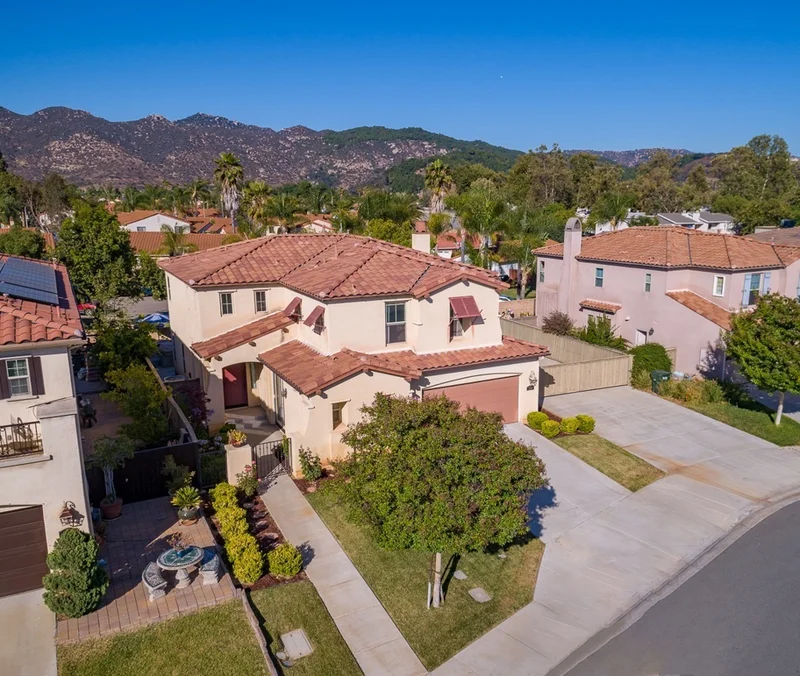 554 Trovita Ct, Escondido, CA 92027