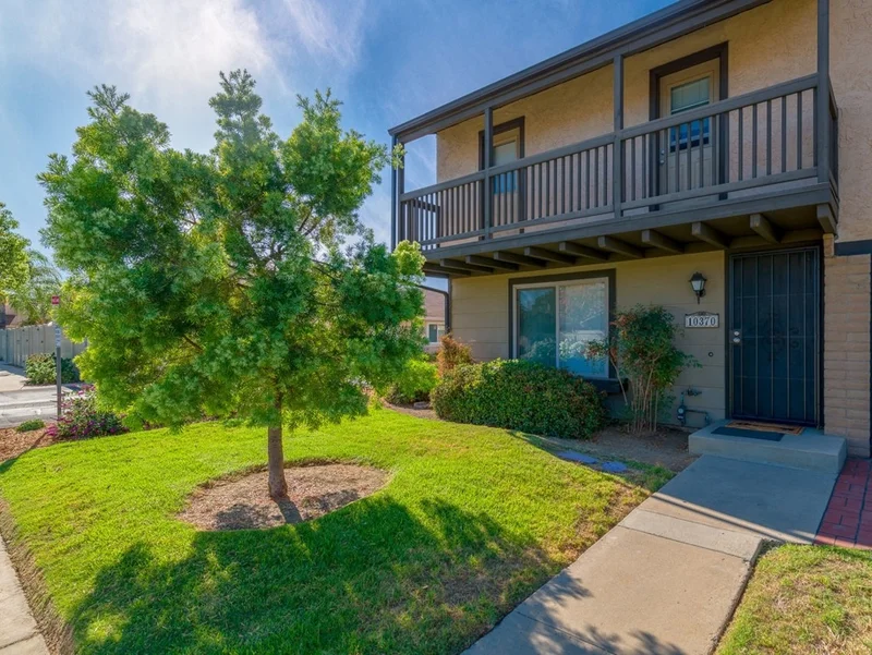 10370 Frank Ln, Santee, CA 92071