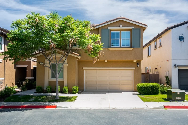 10065 Leavesly Trail, Santee, CA 92071