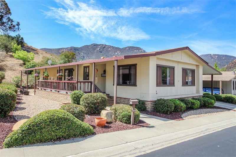 8975 Lawrence Welk Drive Spc 363, Escondido, CA 92026