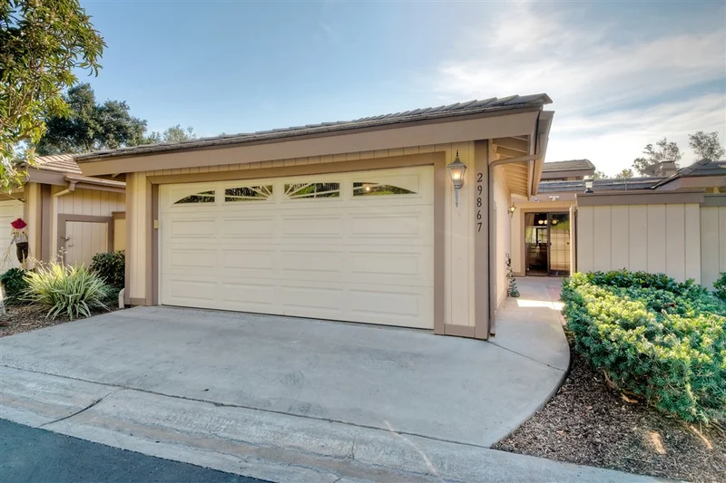 29867 Circle R Creek Lane, Escondido, CA 92026