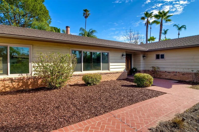 2258 Sunset Drive, Escondido, CA 92025