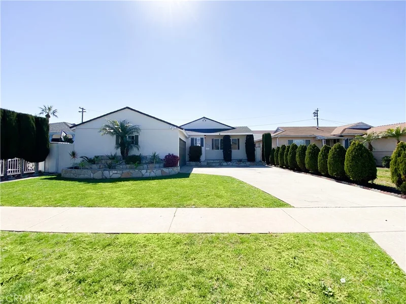 628 154th, Compton, CA 90220