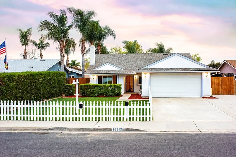 10215 Princess Marcie Dr, Santee, CA 92071