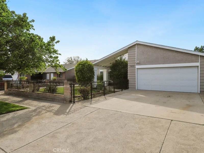 7821 Jordan, Canoga Park, CA 91304