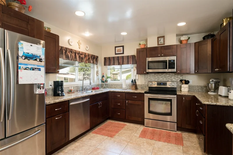 8975 Lawrence Welk Dr. #361, Escondido, CA 92026
