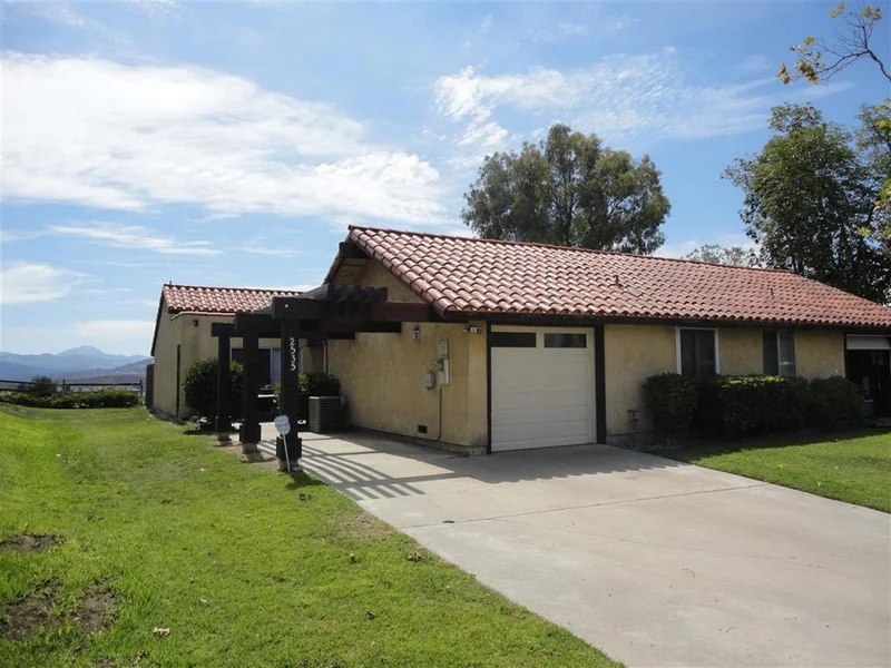 2535 Barcelona, Spring Valley, CA 91977