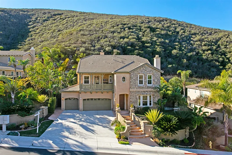 1010 Skyline Pl, San Marcos, CA 92078