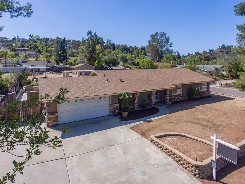 1143 Cloverleaf Drive, El Cajon, CA 92019