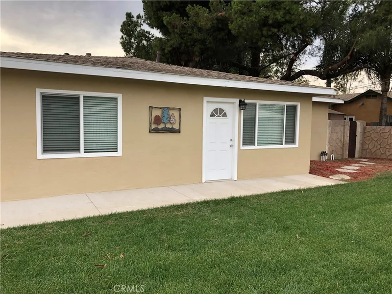 5439 Ridgeview, Jurupa Valley, CA 91752