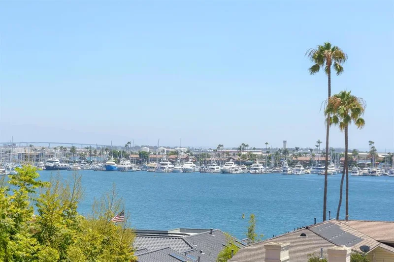 865 Rosecrans St., San Diego, CA 92106