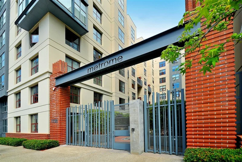 1150 J Street #713, San Diego, CA 92101