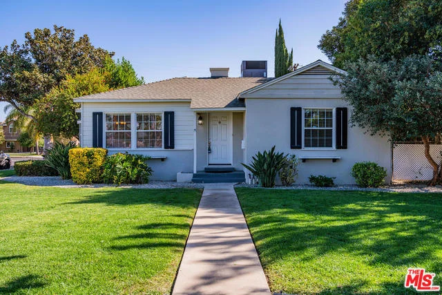 7754 Genesta, Van Nuys, CA 91406