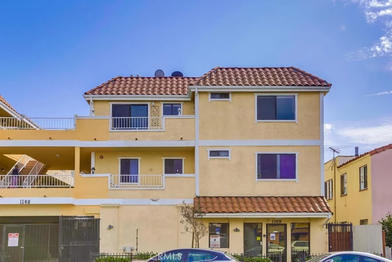 1168 10th #213B, Long Beach, CA 90813