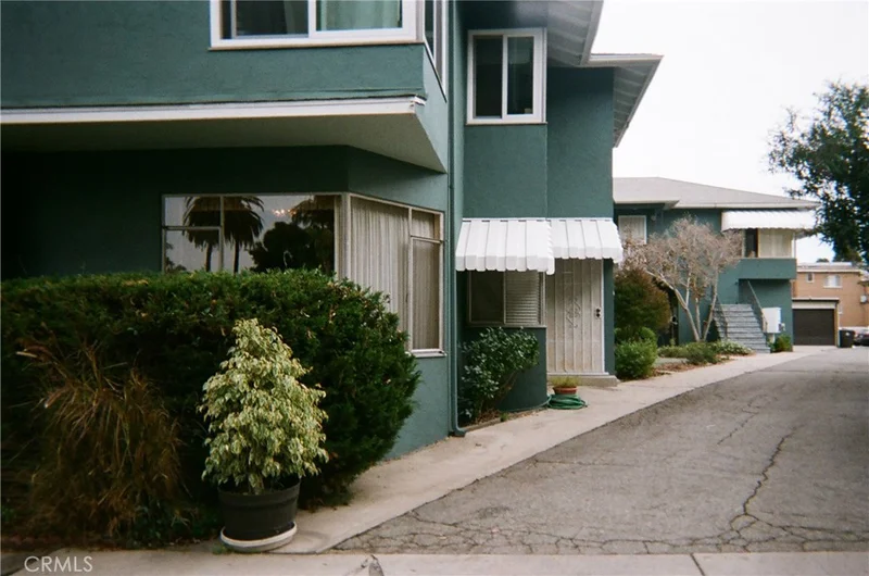 26 Loma, Long Beach, CA 90803