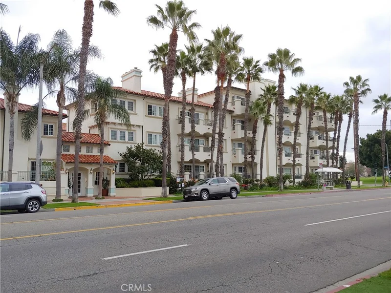 1901 Ocean #305, Long Beach, CA 90802