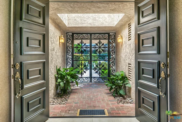 52 Columbia, Rancho Mirage, CA 92270