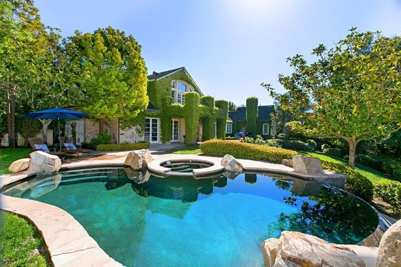 6171 Clubhouse Drive, Rancho Santa Fe, CA 92067