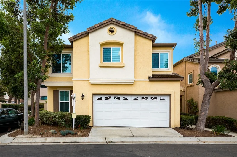 561 Summerholly Drive, San Marcos, CA 92078
