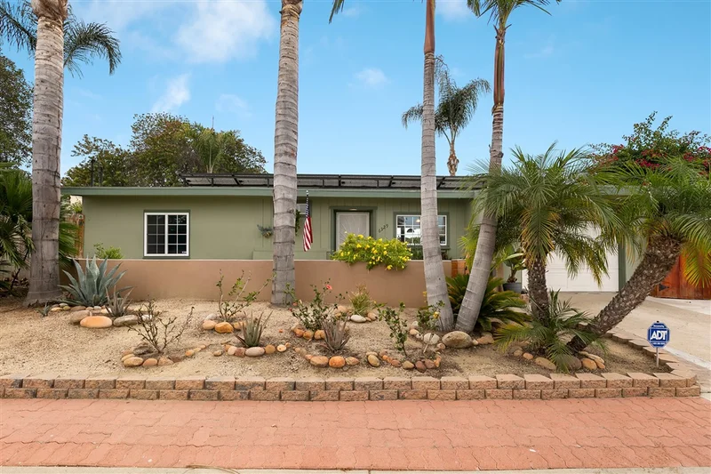 6329 Celia Vista Dr, San Diego, CA 92115