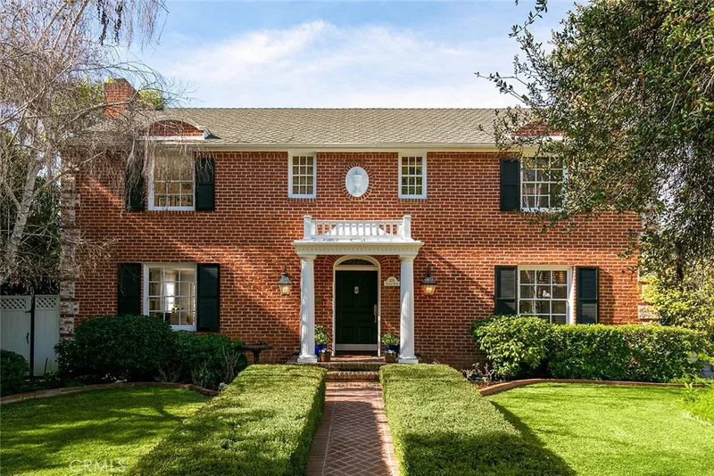425 Plumosa, Pasadena, CA 91107