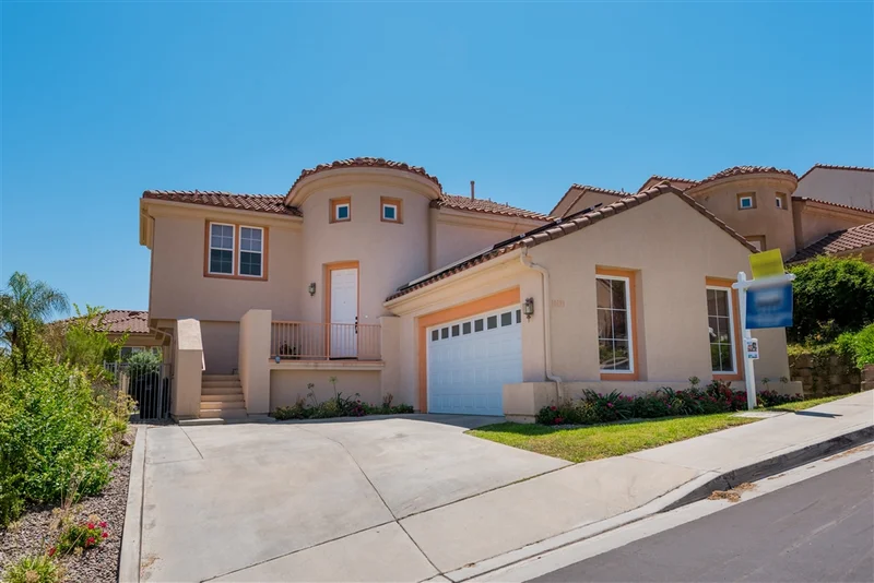 10133 Foothill Ct., Spring Valley, CA 91977