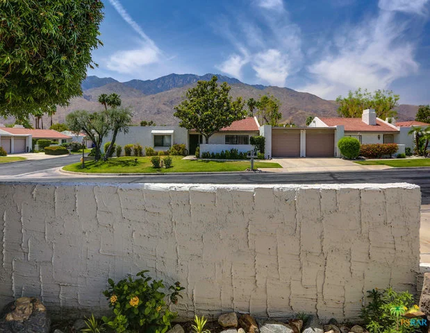 548 Sunshine, Palm Springs, CA 92264